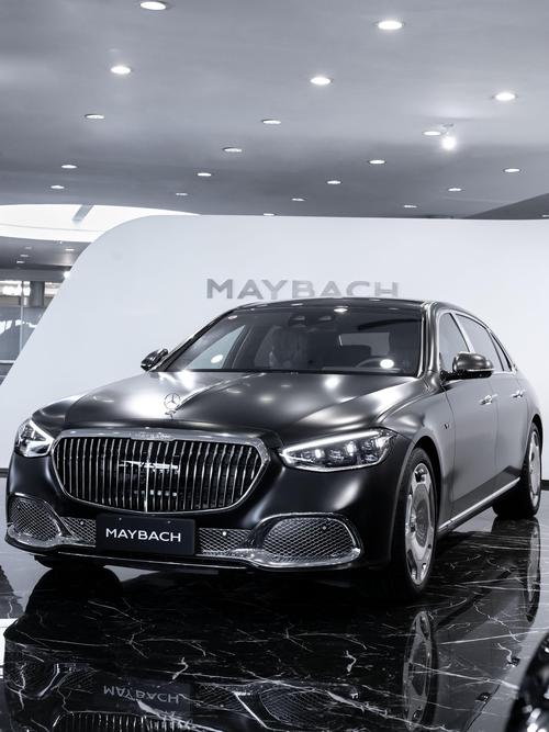 重庆70岚图汽车的售后服务让用户无忧出行，迈巴赫未来的豪华车趋势